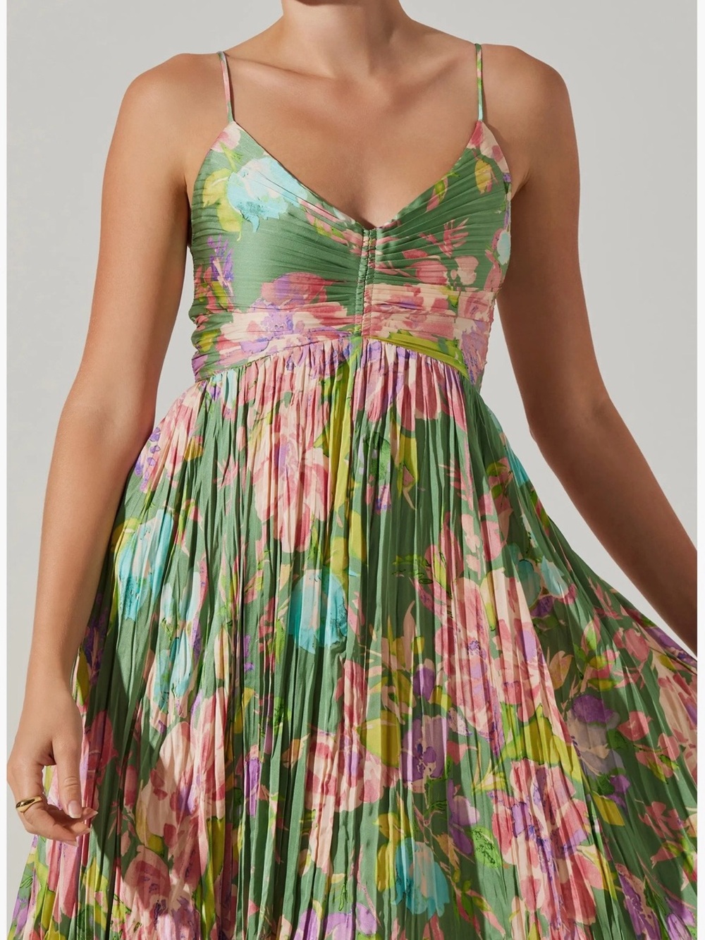 ASTR Maeve Floral Pleated Spaghetti-Strap Midi Dress - Green Floral Size XS